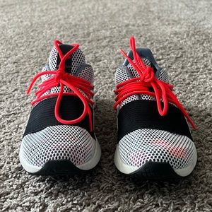 Under Armor UA Charged Breathe Lace PR tennis shoes